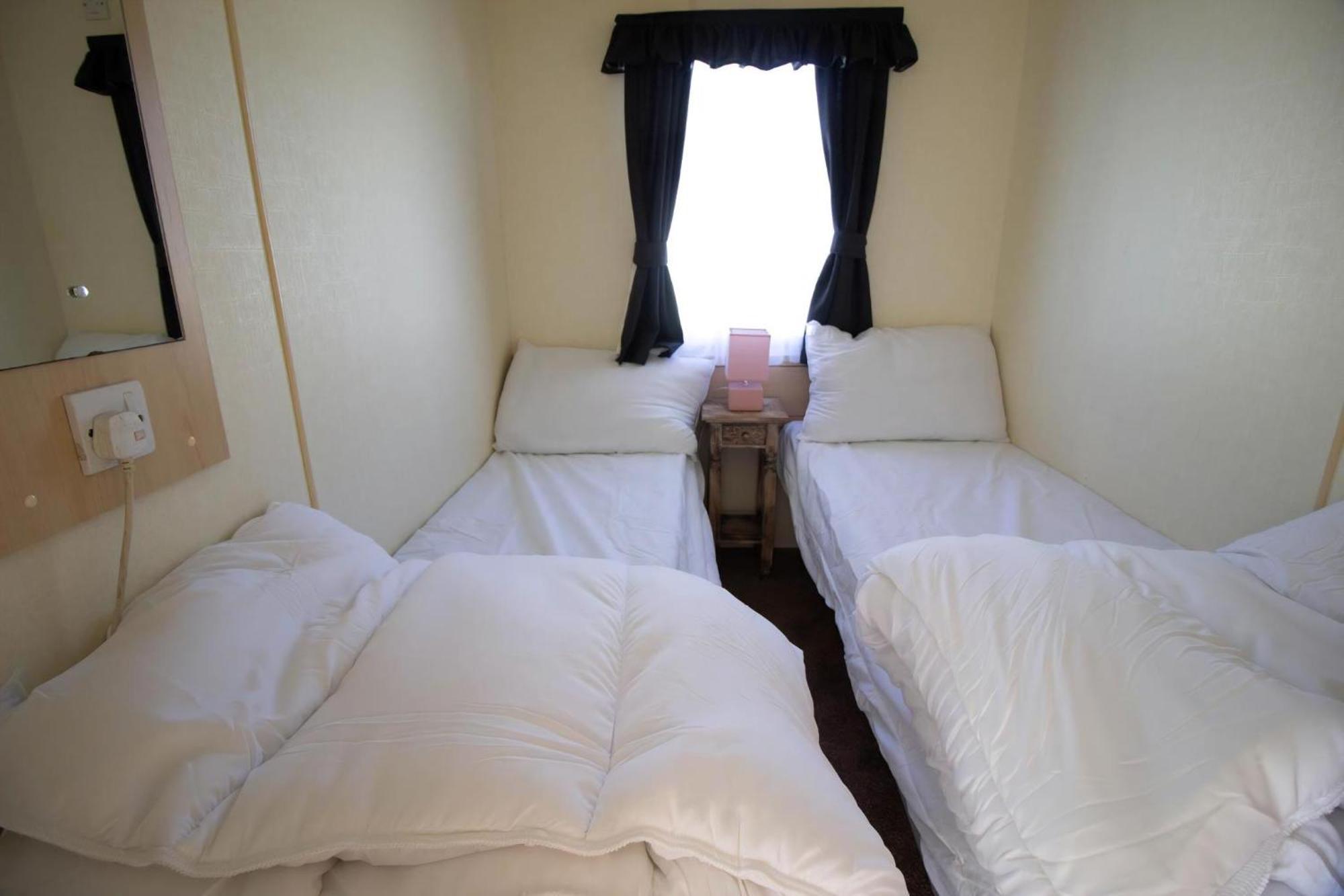Great 8 Berth Caravan For Hire In Skegness Ref 33069F Exterior foto